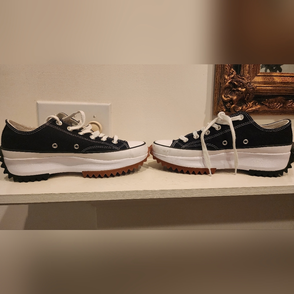 Converse Run Star Hike Black Platform Low-Top Sneakers with White Trim
